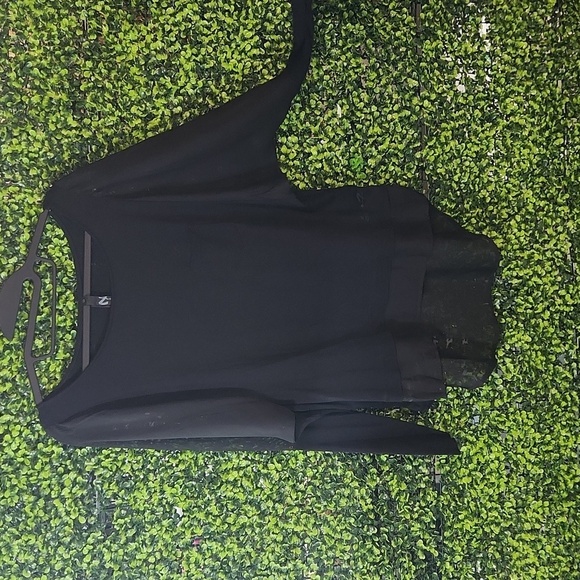 Black Light Weight Long Sleeves Drop Tail & See-through sleeves Small - Picture 1 of 12